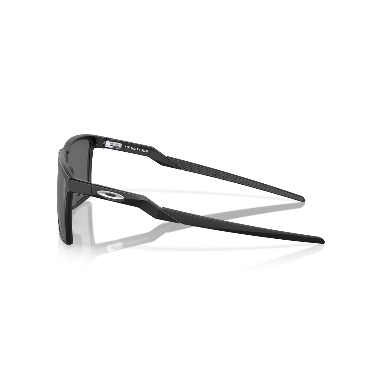 Oakley-FUTURITY-Side
