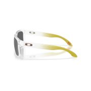 Oakley-Holbrook-Side