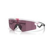 Oakley-Sphaera Strike-Angle