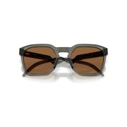 Oakley-Hstn Sq-Top